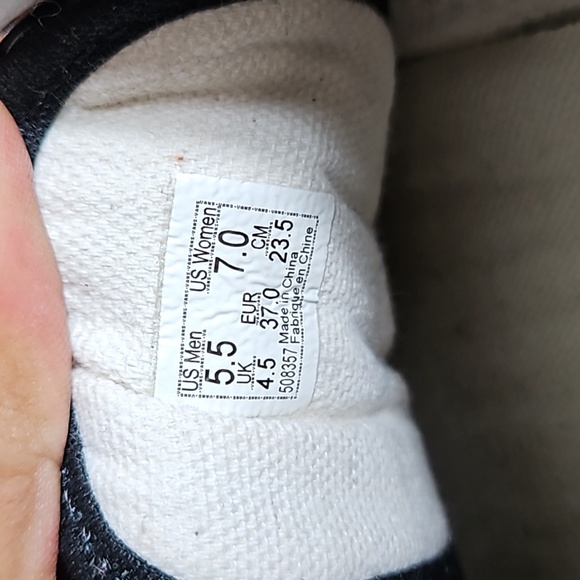 Vans Unisex Old Skool Sherpa Sneakers in Black/Checkerboard - Picture 9 of 9